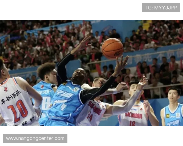 中国男篮全力备战世锦赛关键战役力争突破历史成绩